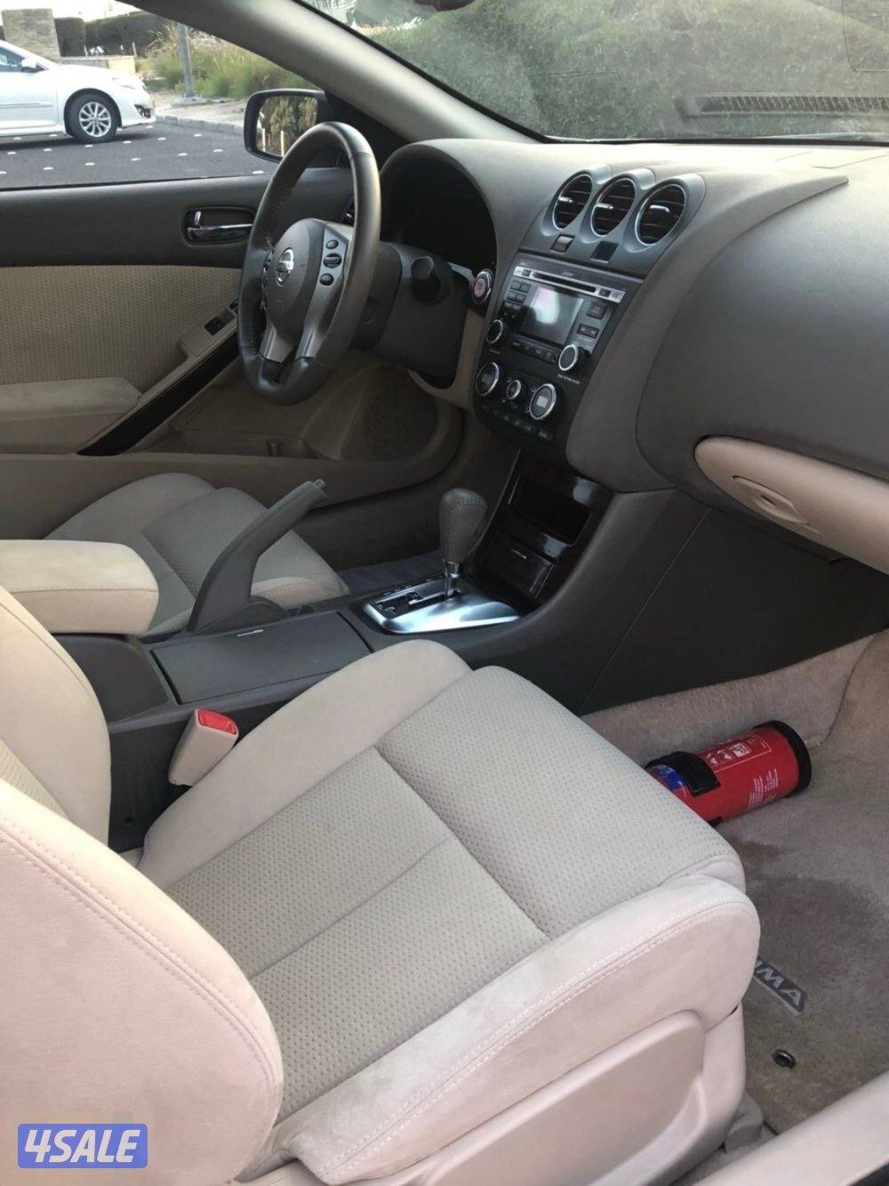 Altima full option verry clean perfect for daily use very good AC also7