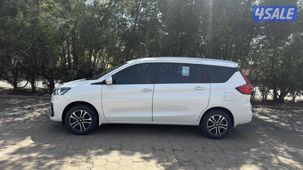 للبيع سوزوكي أرتيجا 2025 بحالة الوكالة ٧ راكب5