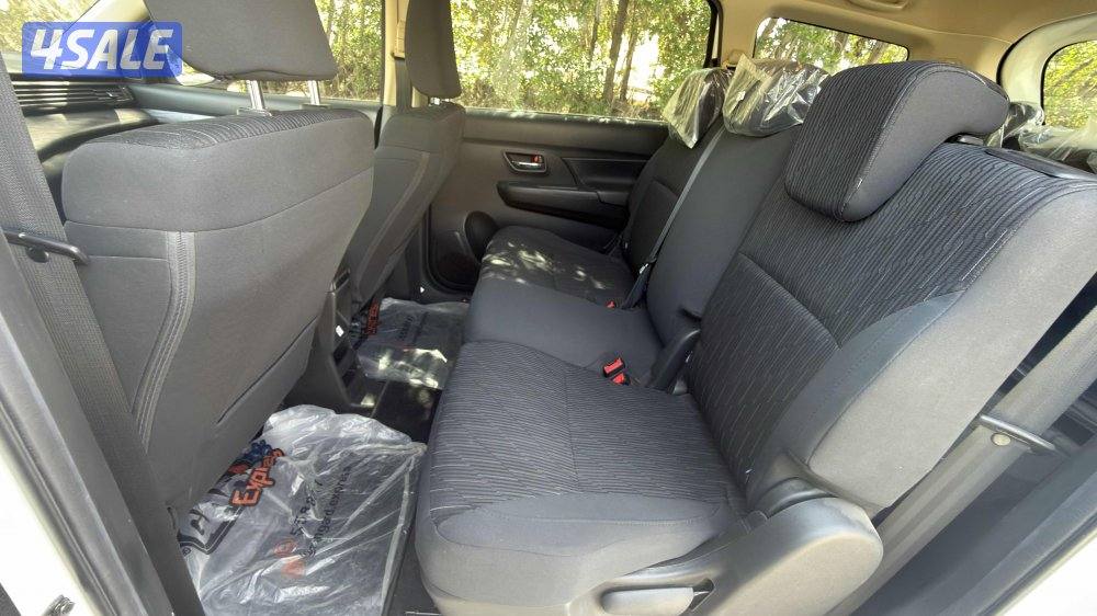 للبيع سوزوكي أرتيجا 2025 بحالة الوكالة ٧ راكب10