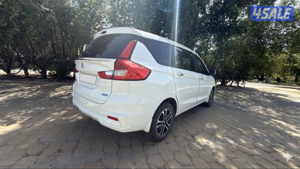 للبيع سوزوكي أرتيجا 2025 بحالة الوكالة ٧ راكب3