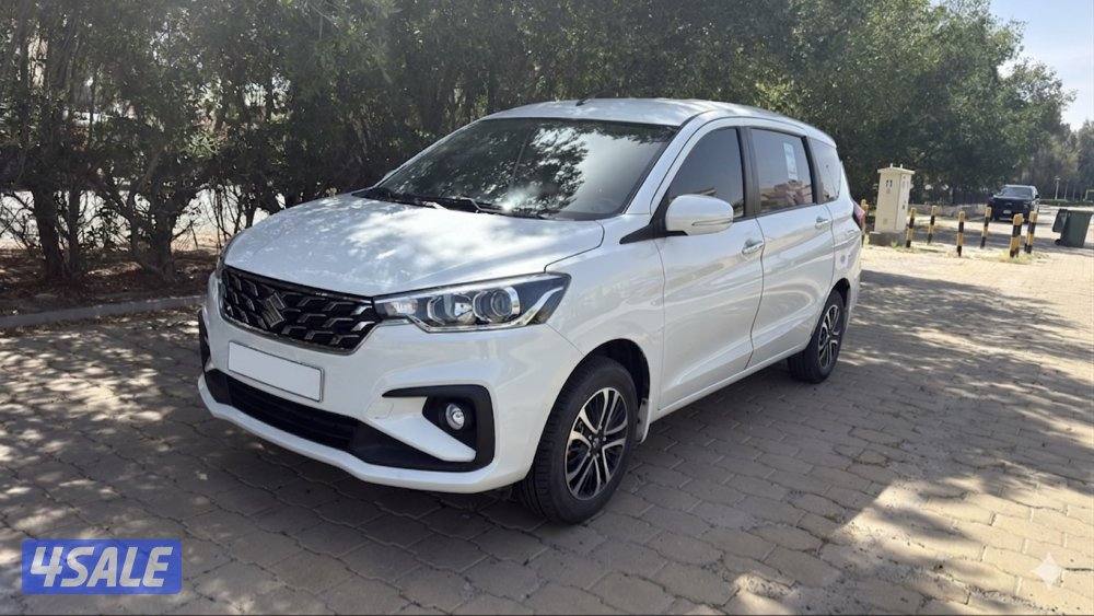 للبيع سوزوكي أرتيجا 2025 بحالة الوكالة ٧ راكب1