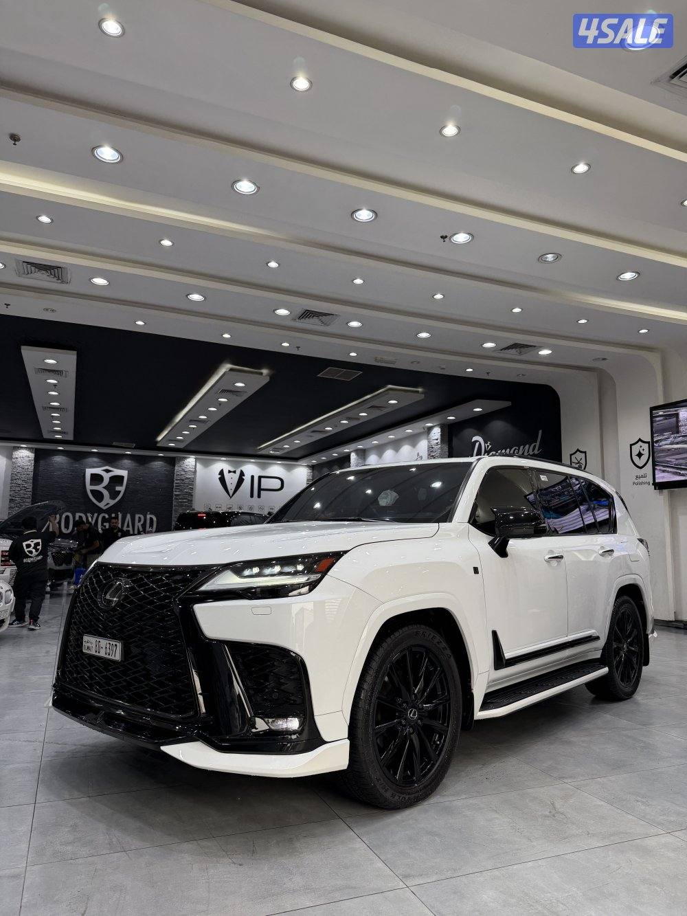 لكزس LX600 F-SPORT0