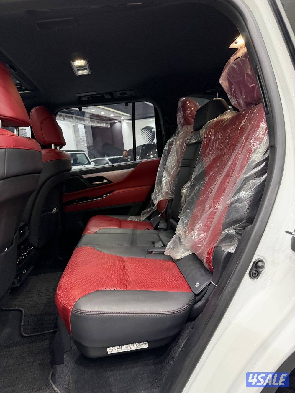 لكزس LX600 F-SPORT7