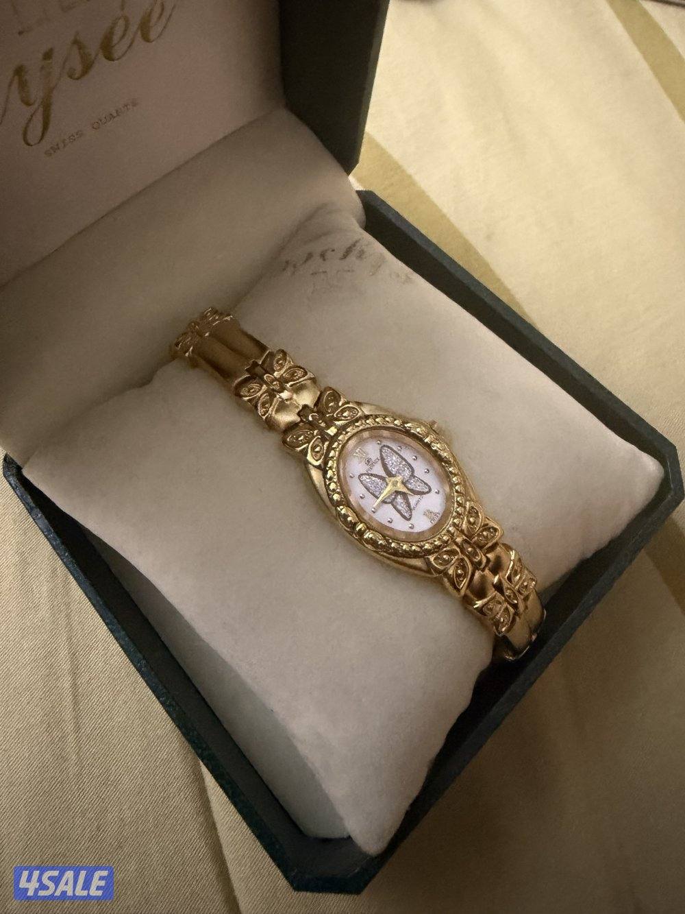 ساعة يد نسائية0