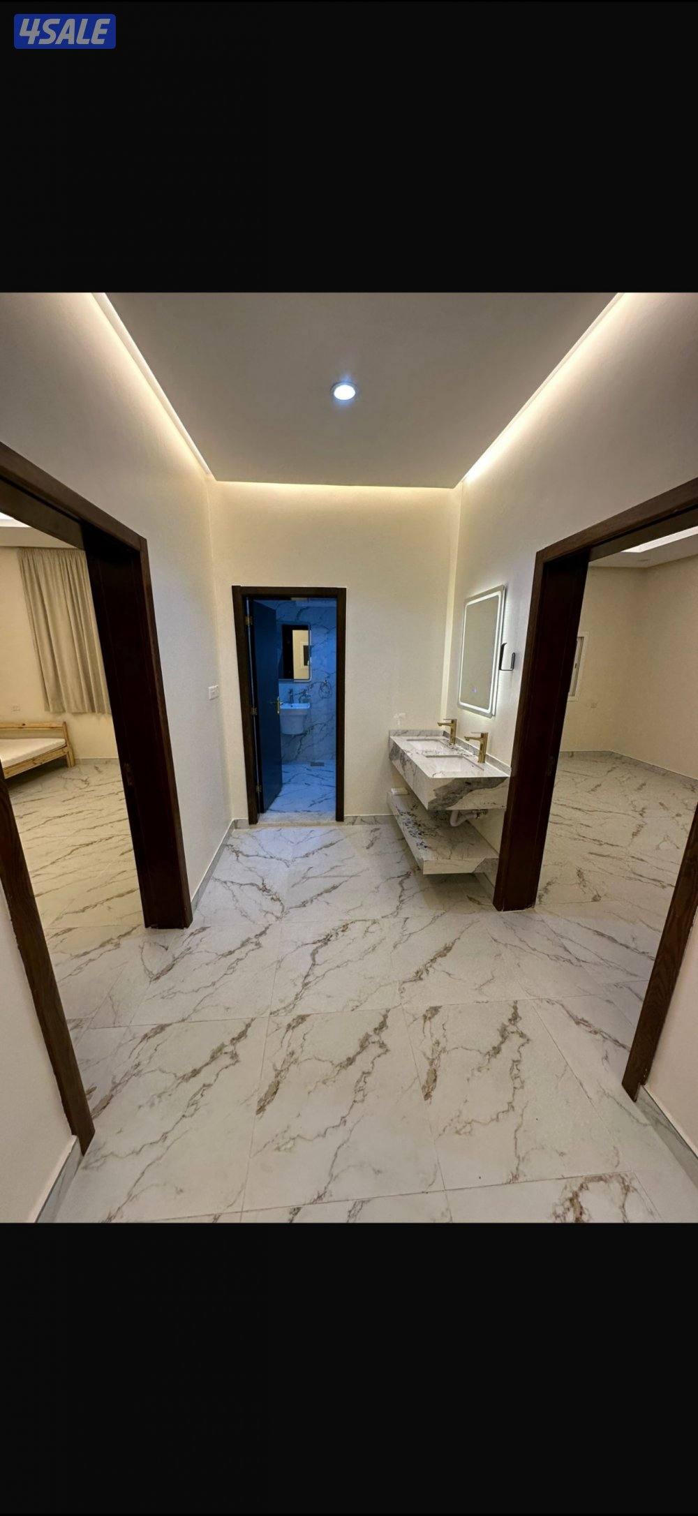 شقه سوبر دولكس من المالك مباشره دور اول 3 غرف وصاله و3 حمام ومطبخ0