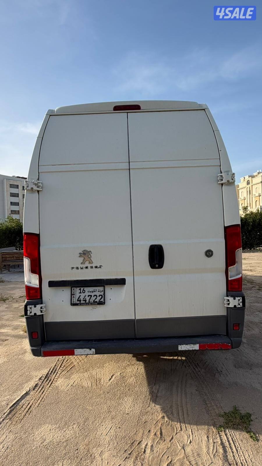 بيجو بوكسر موديل ٢٠١٨ قير عادي بحاله ممتازه1