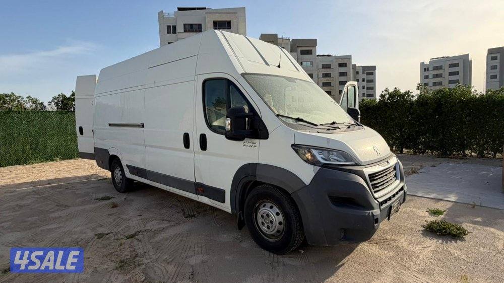 بيجو بوكسر موديل ٢٠١٨ قير عادي بحاله ممتازه2