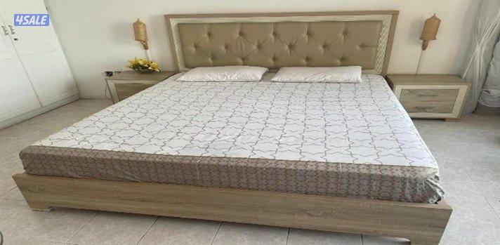 King size Double Bed with Orthopedic mattress & side drawers & stool0