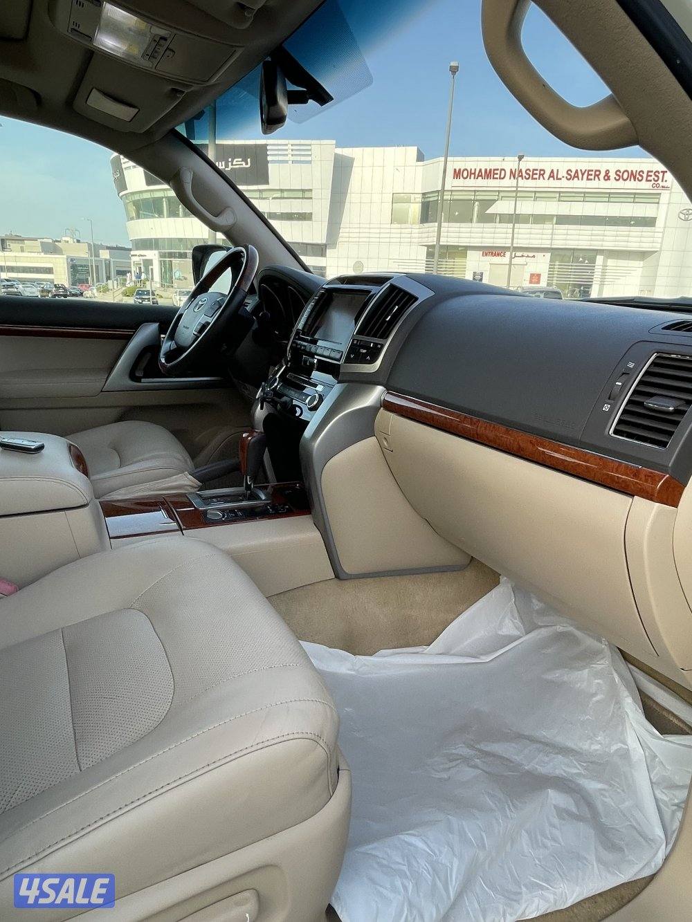 لاند كروزرVXR الساير موديل 201310