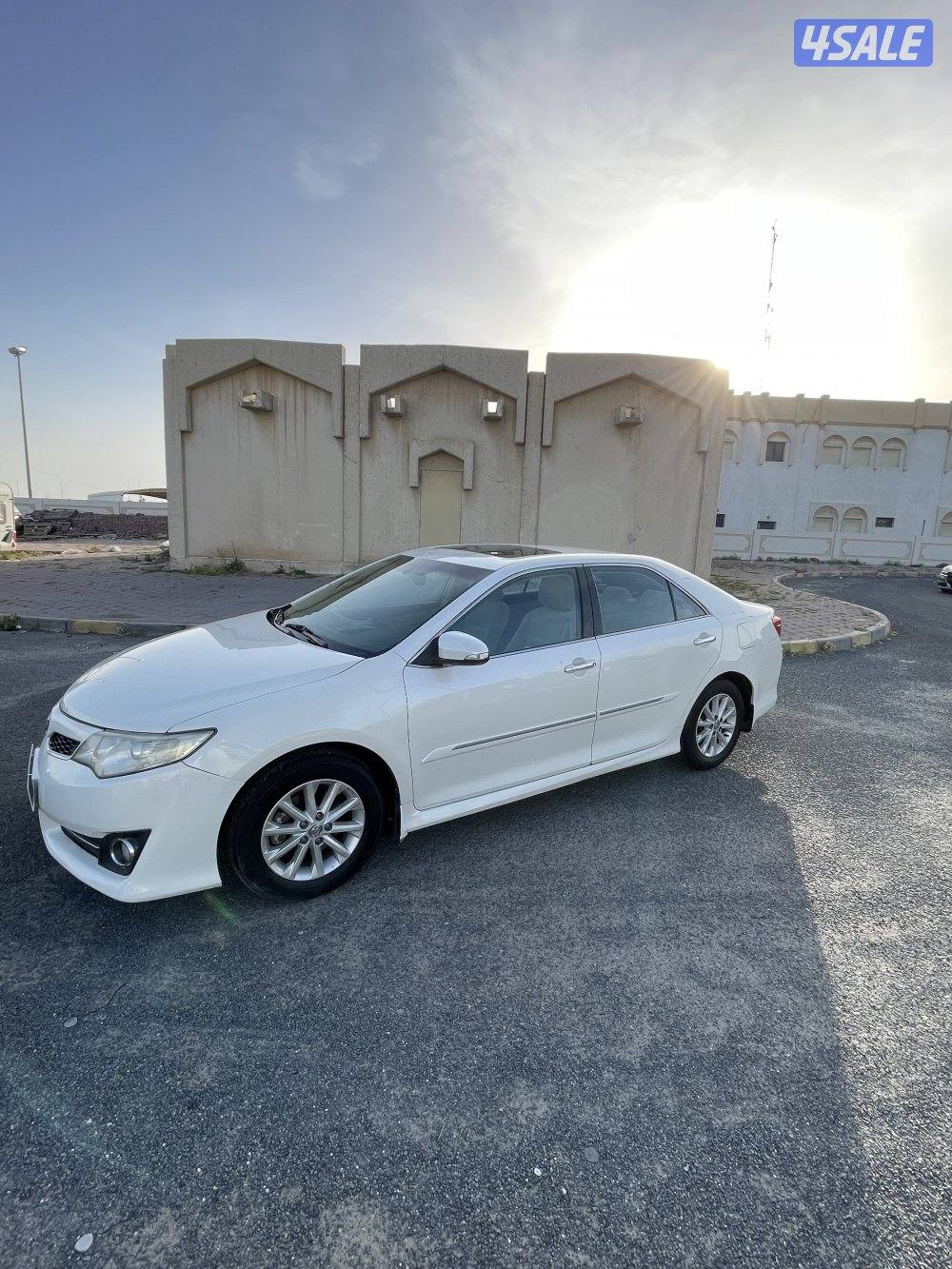 للبيع كامري GLXموديل 2013. فتحه4