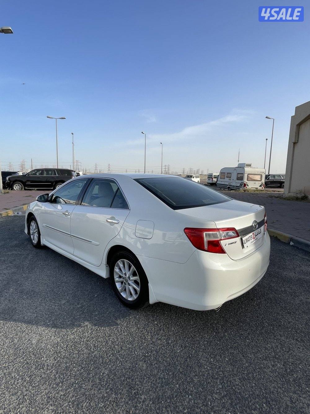 للبيع كامري GLXموديل 2013. فتحه5