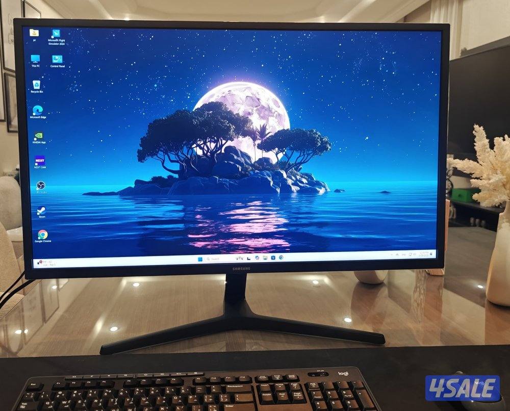 للبيع Samsung  32” 4K UHD Monitor0
