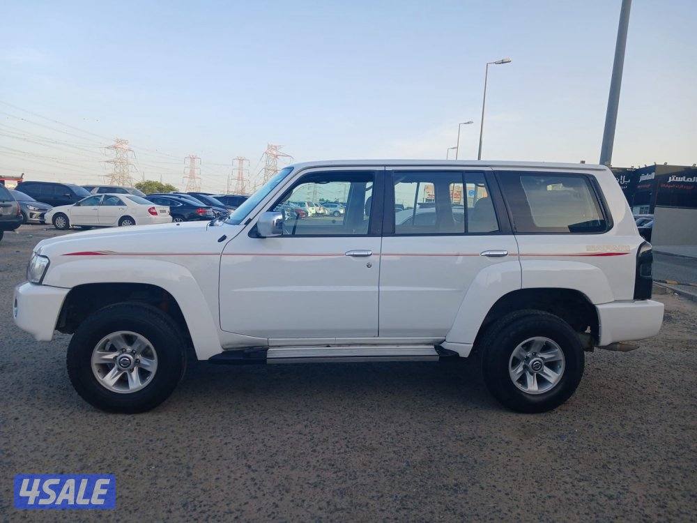 للبيع سفارى قير عادى موديل ٢٠١٦3