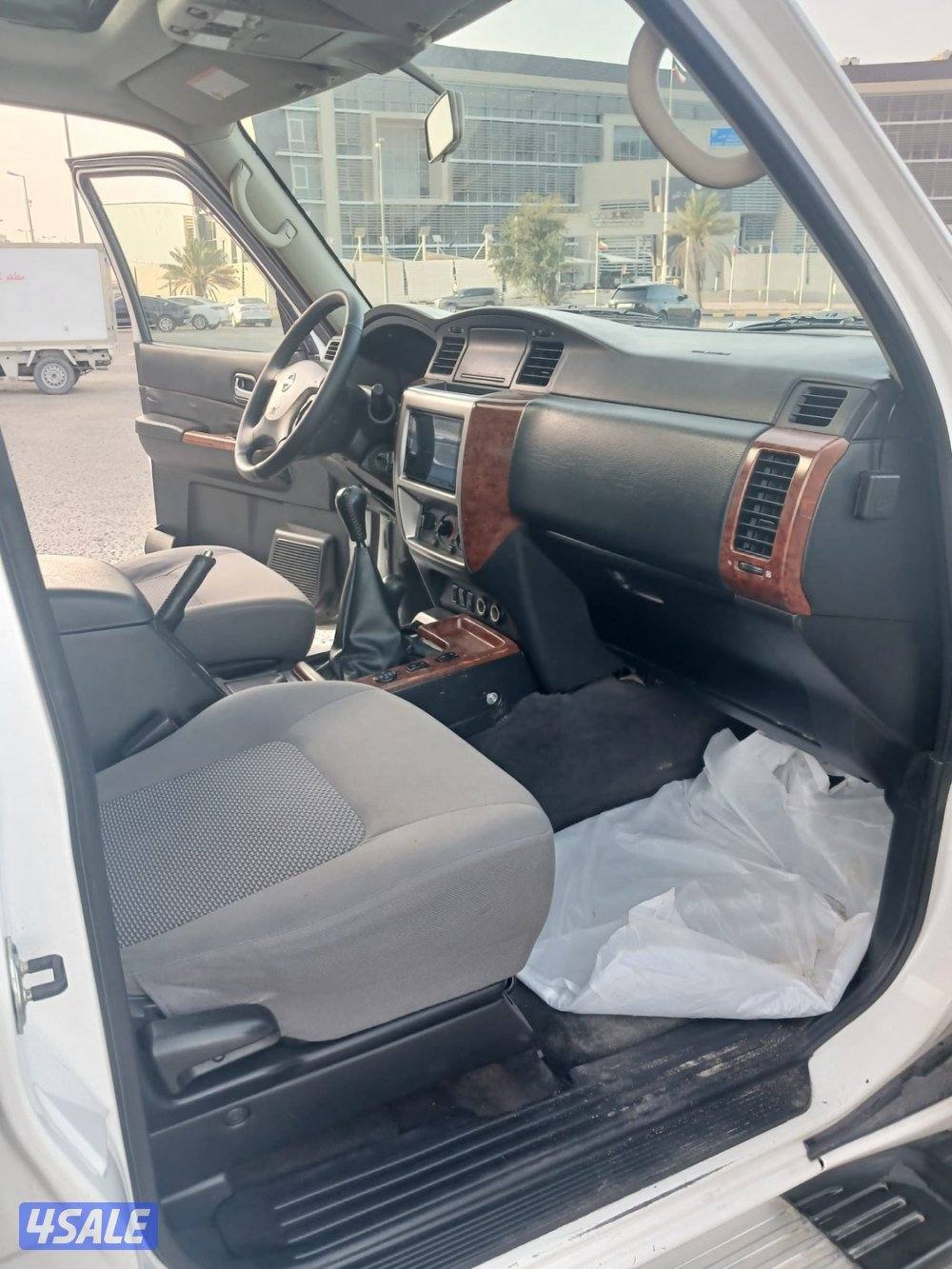 للبيع سفارى قير عادى موديل ٢٠١٦7