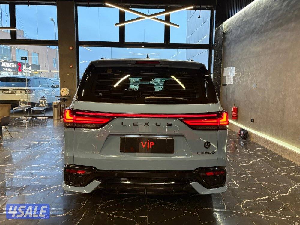 لكزس LX600 F7