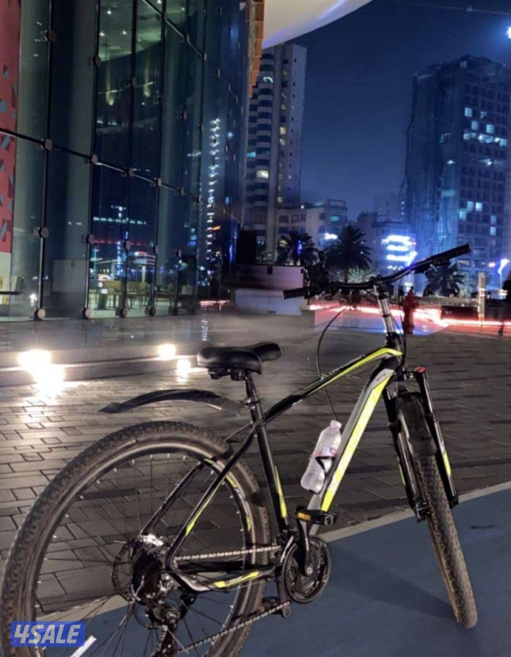 للبيع سيكل شبه جديد0