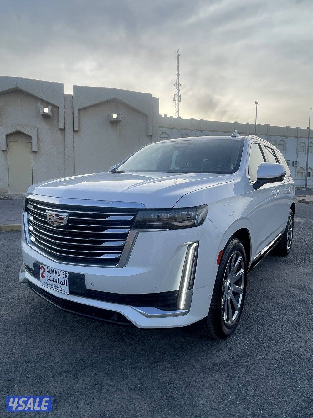 اسكاليد 2022 صبغ الوكاله عداد 84 الف0