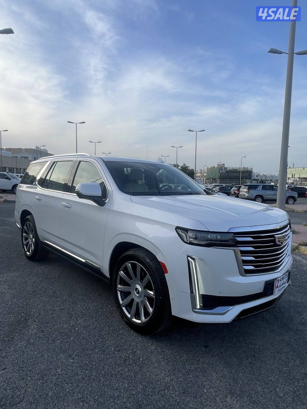 اسكاليد 2022 صبغ الوكاله عداد 84 الف3