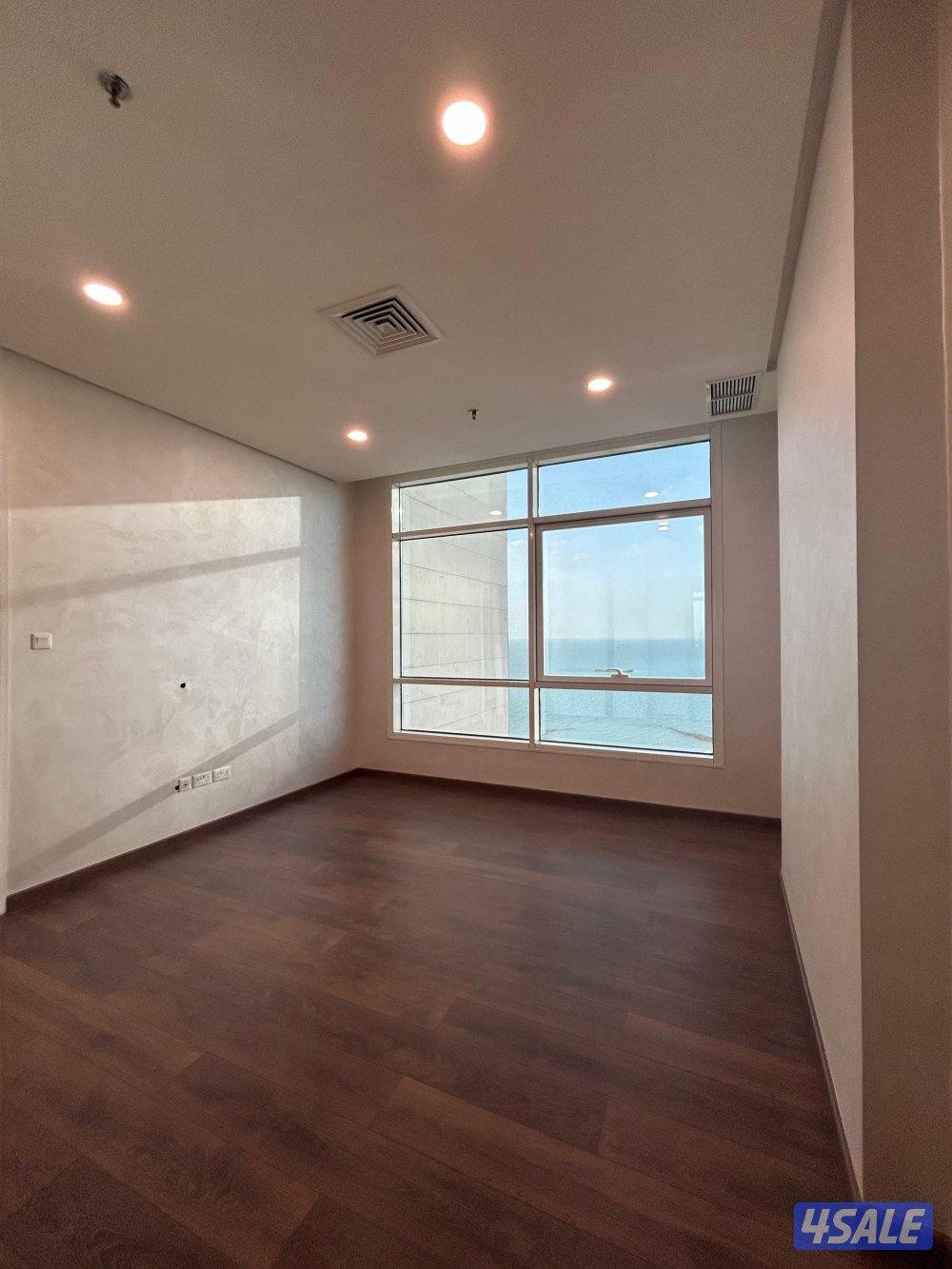 شقة نصف مفروشه للإيجار فى شرق - إطلالة بحر مباشرة3