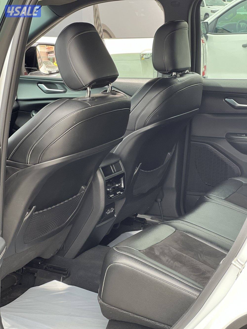 للبيع جراند شيروكي بحالة ممتازة5