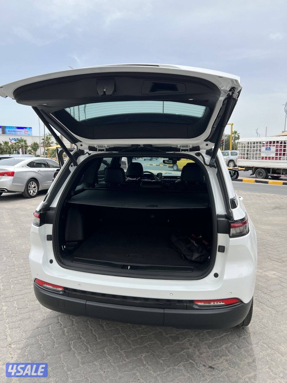 للبيع جراند شيروكي بحالة ممتازة7