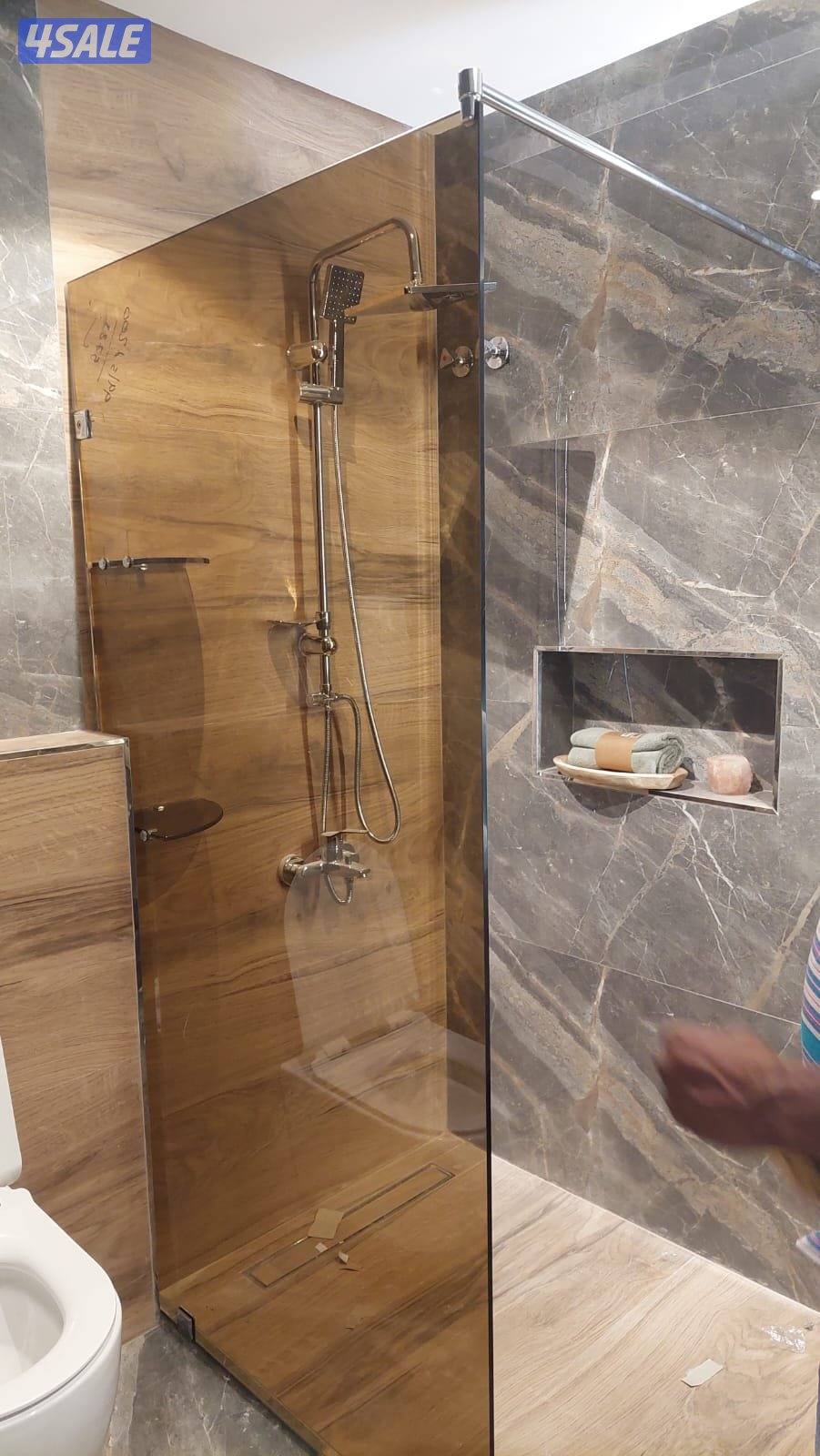 glass portion.  shawarbox. glass  door.. belcona.  glass. ralling.12