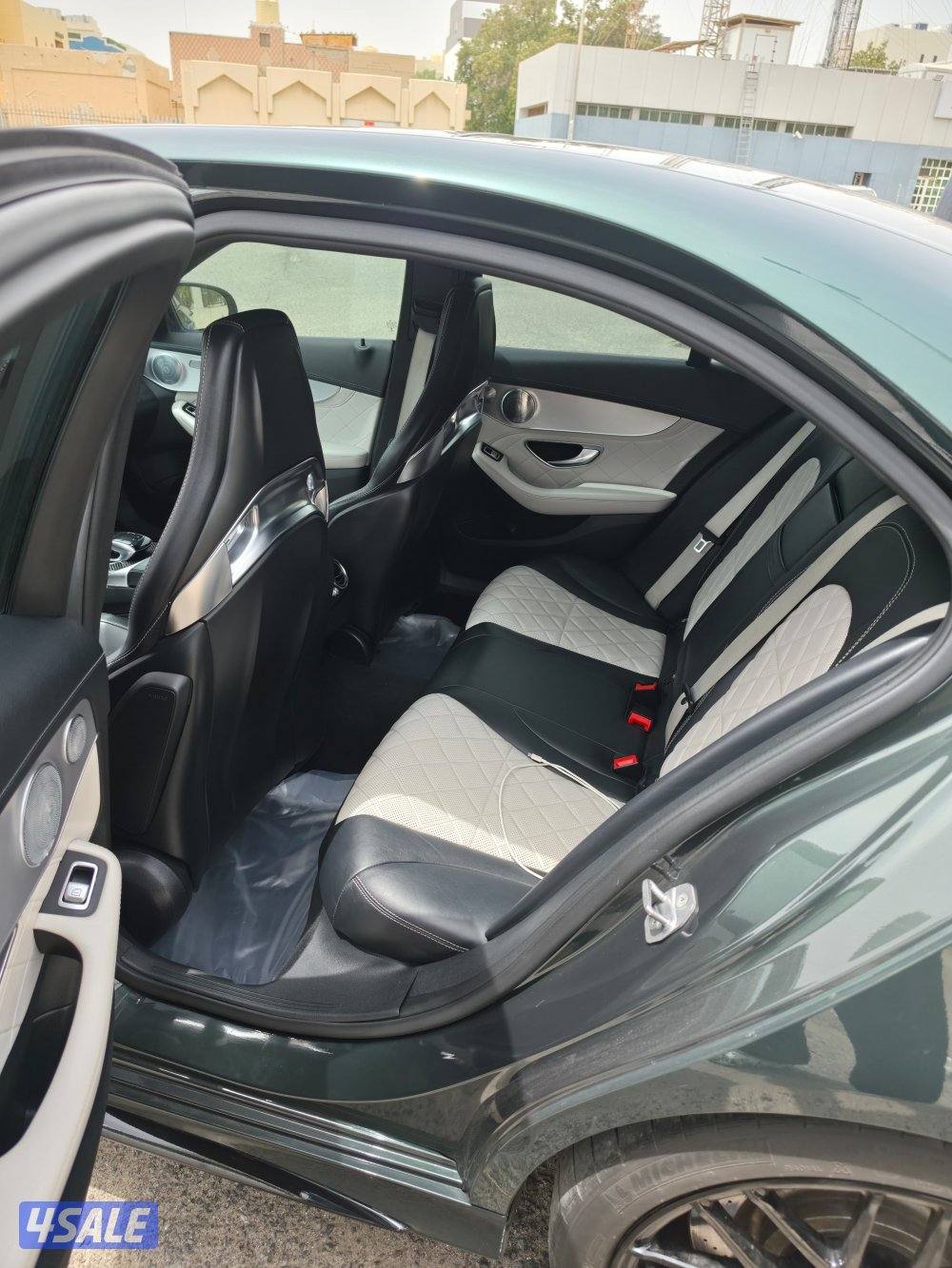 مرسيدس c63s AMG9