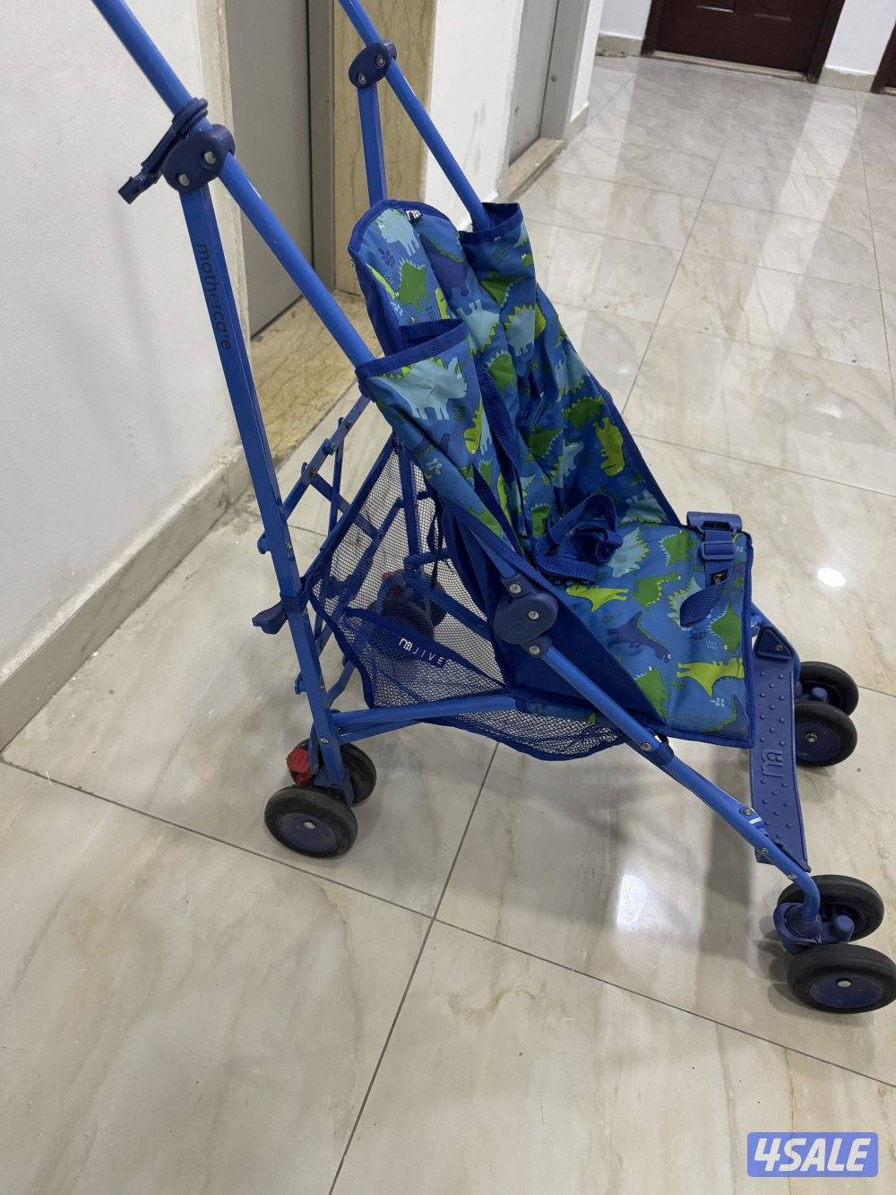 عربية او عربانة اطفال من مذركير اصليه ونظيفه جدا1