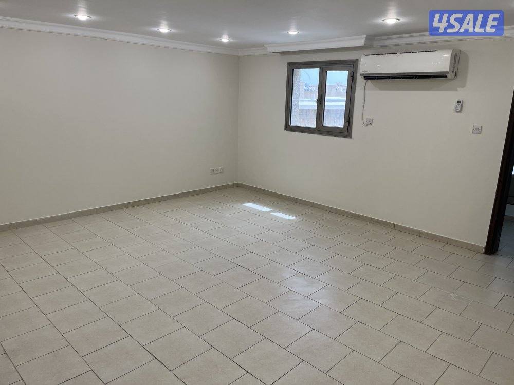 مقابل حولي شارع المغرب السريع بدون اصنصير الدور الثاني يوجد بها سطح13