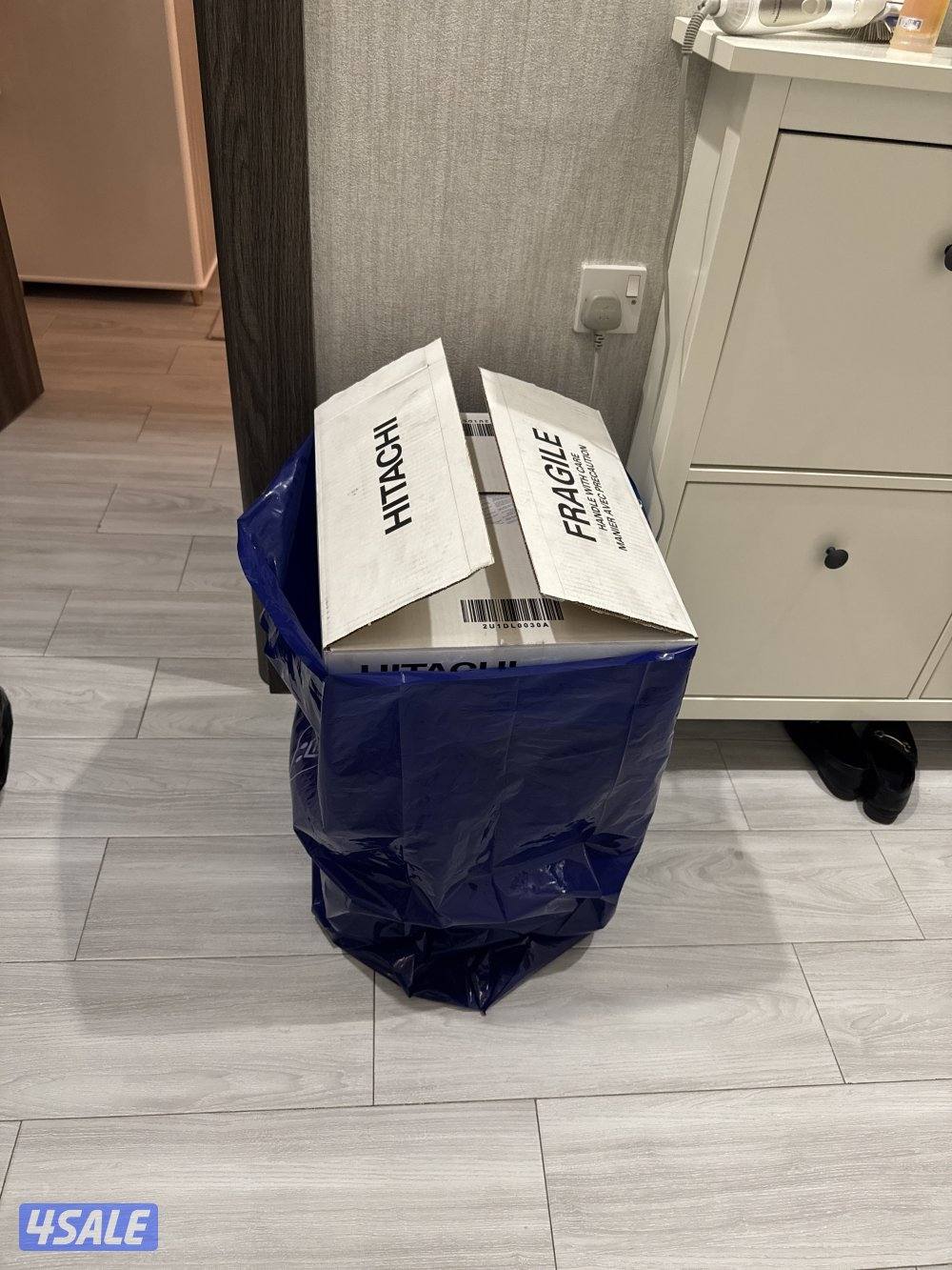 للبيع مكنسة كهربائية جديده ما استخدمتها مع كرتونها قوتها 1600 توشيبا0