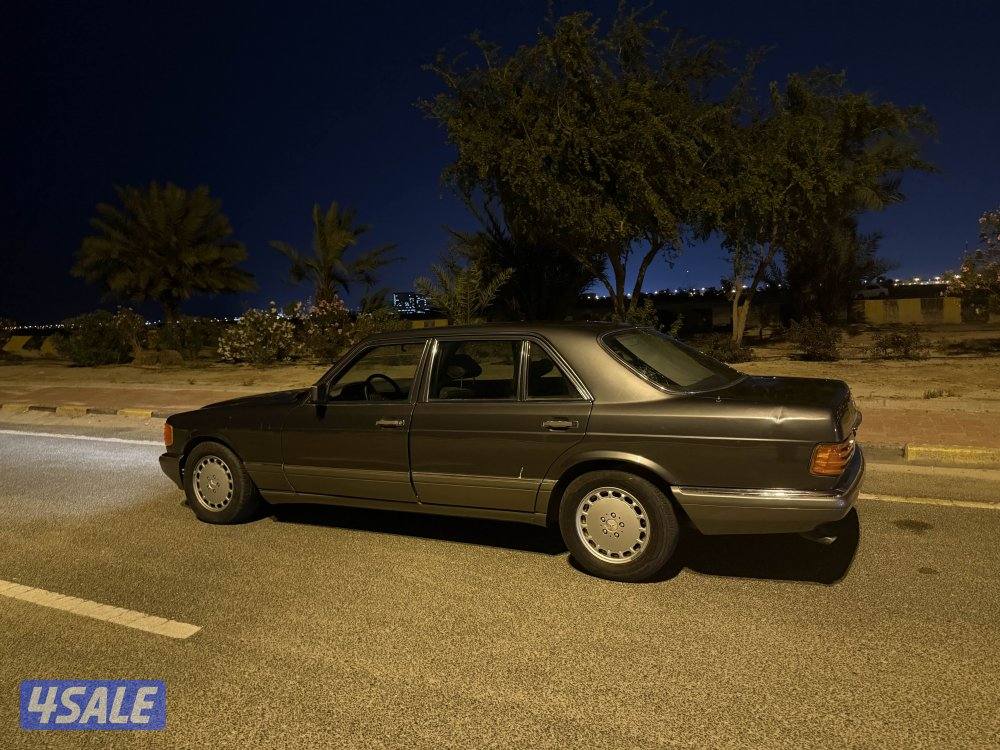 للبيع مرسيدس 1991 البشر حالتها زينه تحتاج هيئة وترتيب الاخشاب الداخليه0