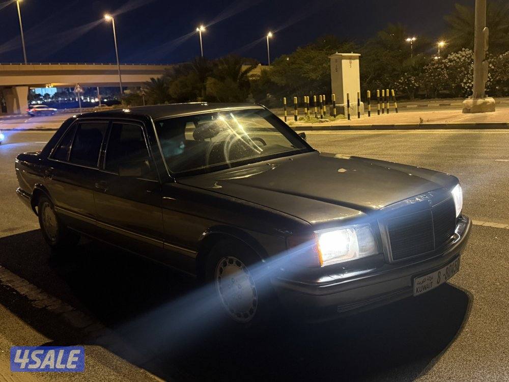 للبيع مرسيدس 1991 البشر حالتها زينه تحتاج هيئة وترتيب الاخشاب الداخليه1