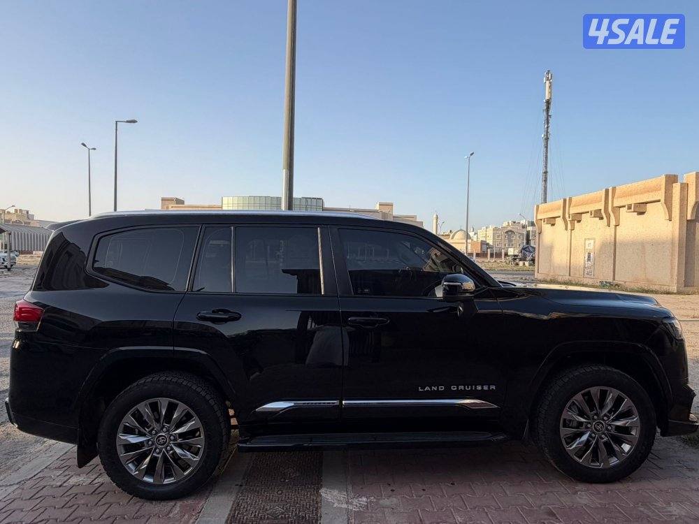 لاند كروز 2024 الساير ايرو S تون تيربو بحاله الوكاله عداد 72 الف0