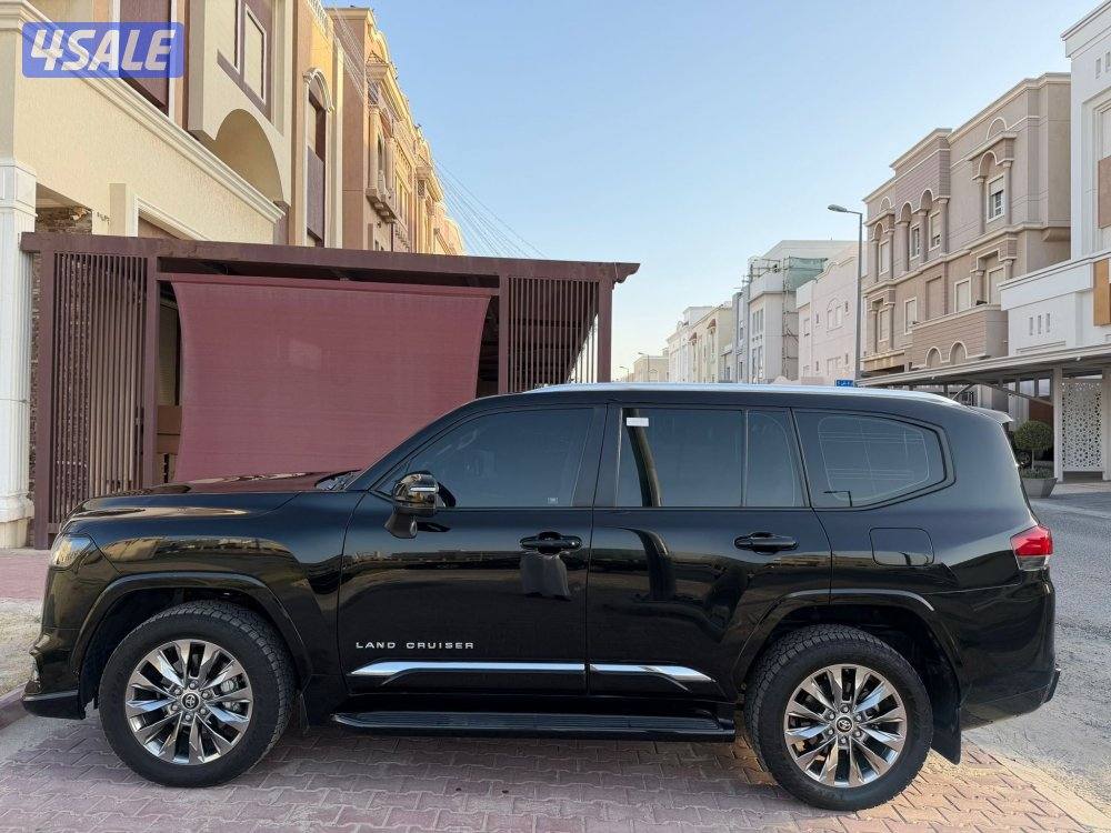 لاند كروز 2024 الساير ايرو S تون تيربو بحاله الوكاله عداد 72 الف1