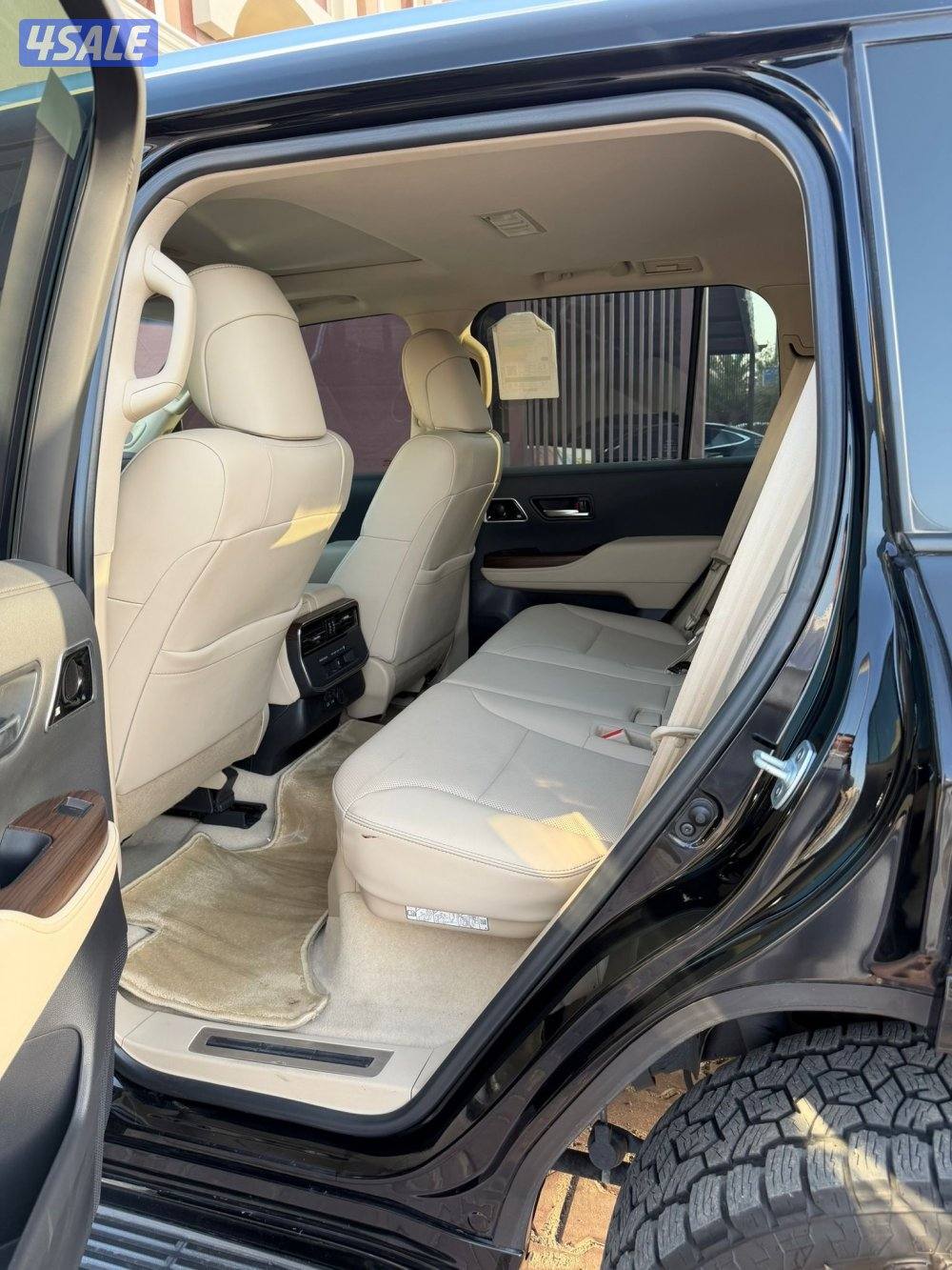 لاند كروز 2024 الساير ايرو S تون تيربو بحاله الوكاله عداد 72 الف6