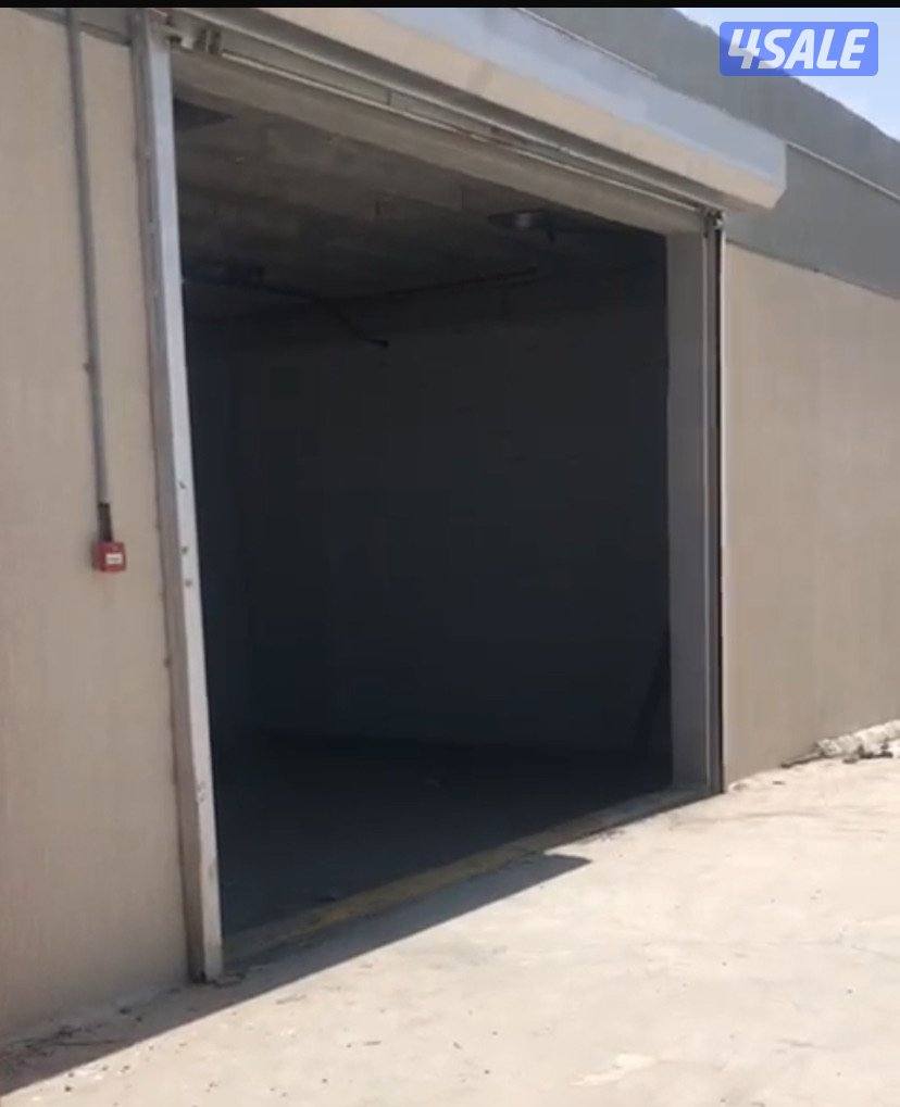 مخزن ٢٠٠ متر ايجار ٧٠٠2