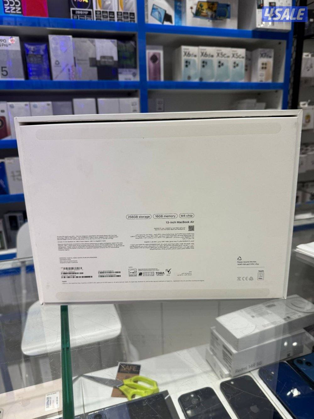 1 Day used Macbook Air 13 16GB 256GB M4 Chip3