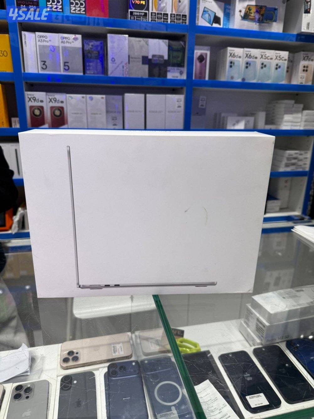 1 Day used Macbook Air 13 16GB 256GB M4 Chip4