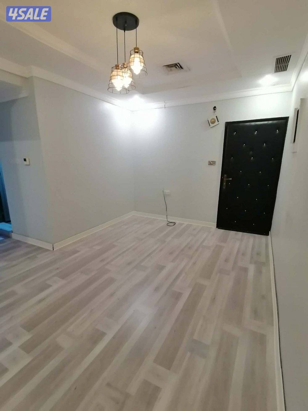 شقق خلو وفاضي غرفةصالةسوبر لوكس حمام مطبخ جديد تكيف بارد مصافط متوفرة1