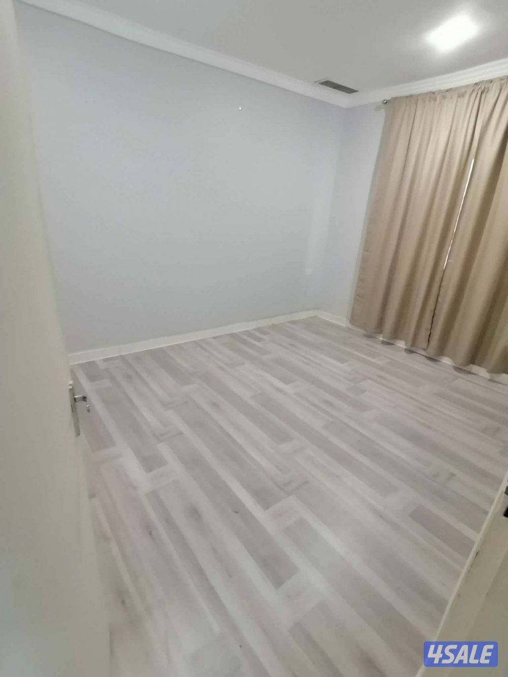 شقق خلو وفاضي غرفةصالةسوبر لوكس حمام مطبخ جديد تكيف بارد مصافط متوفرة3