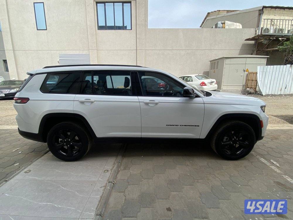 للبيع جراند شيروكي موديل 2022 بحالة الوكاله6