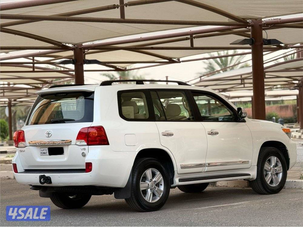 لاندكروزر GXR2