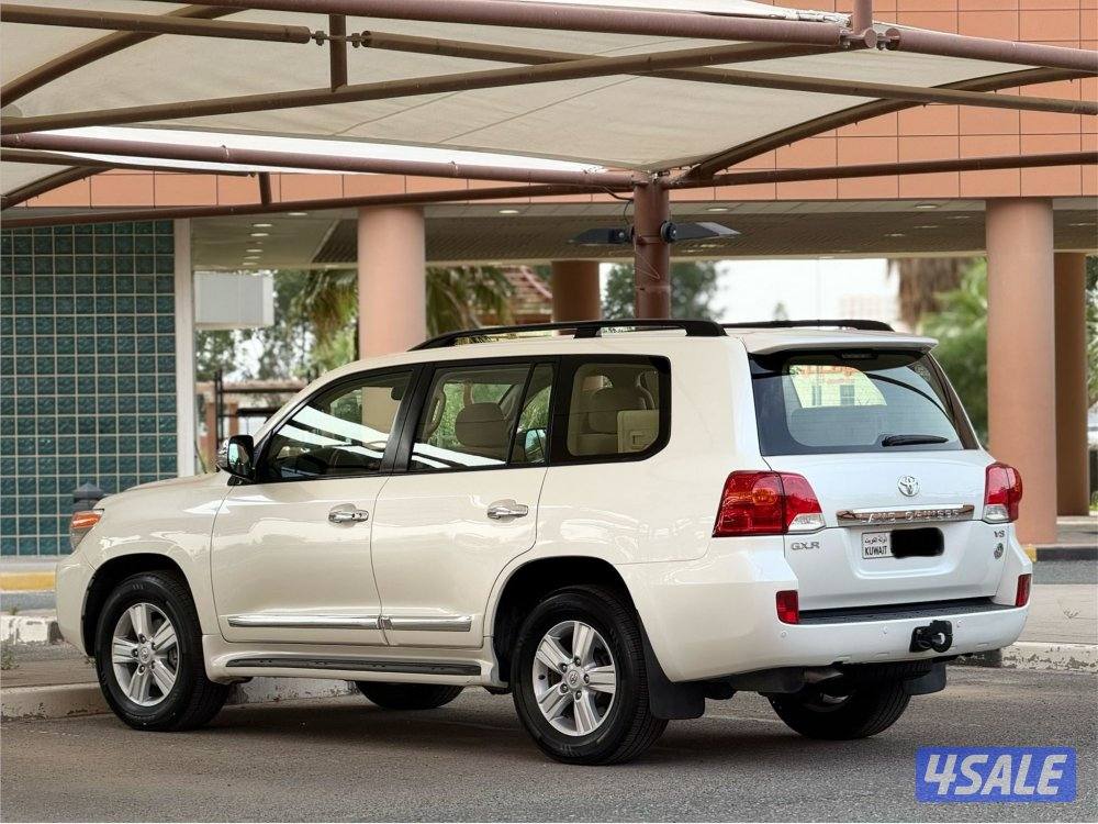 لاندكروزر GXR4