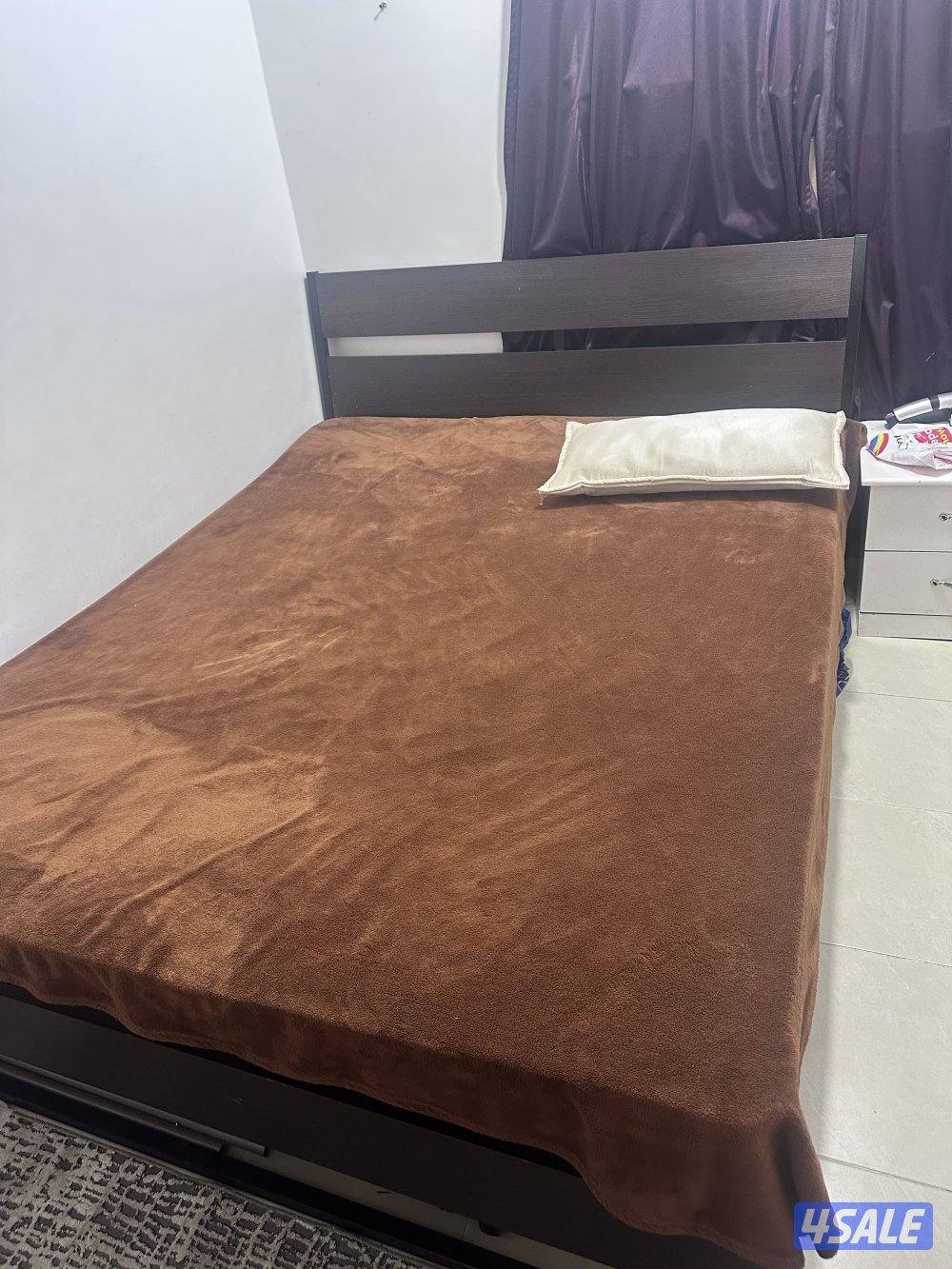 سرير ايكيا حالة ممتازة0