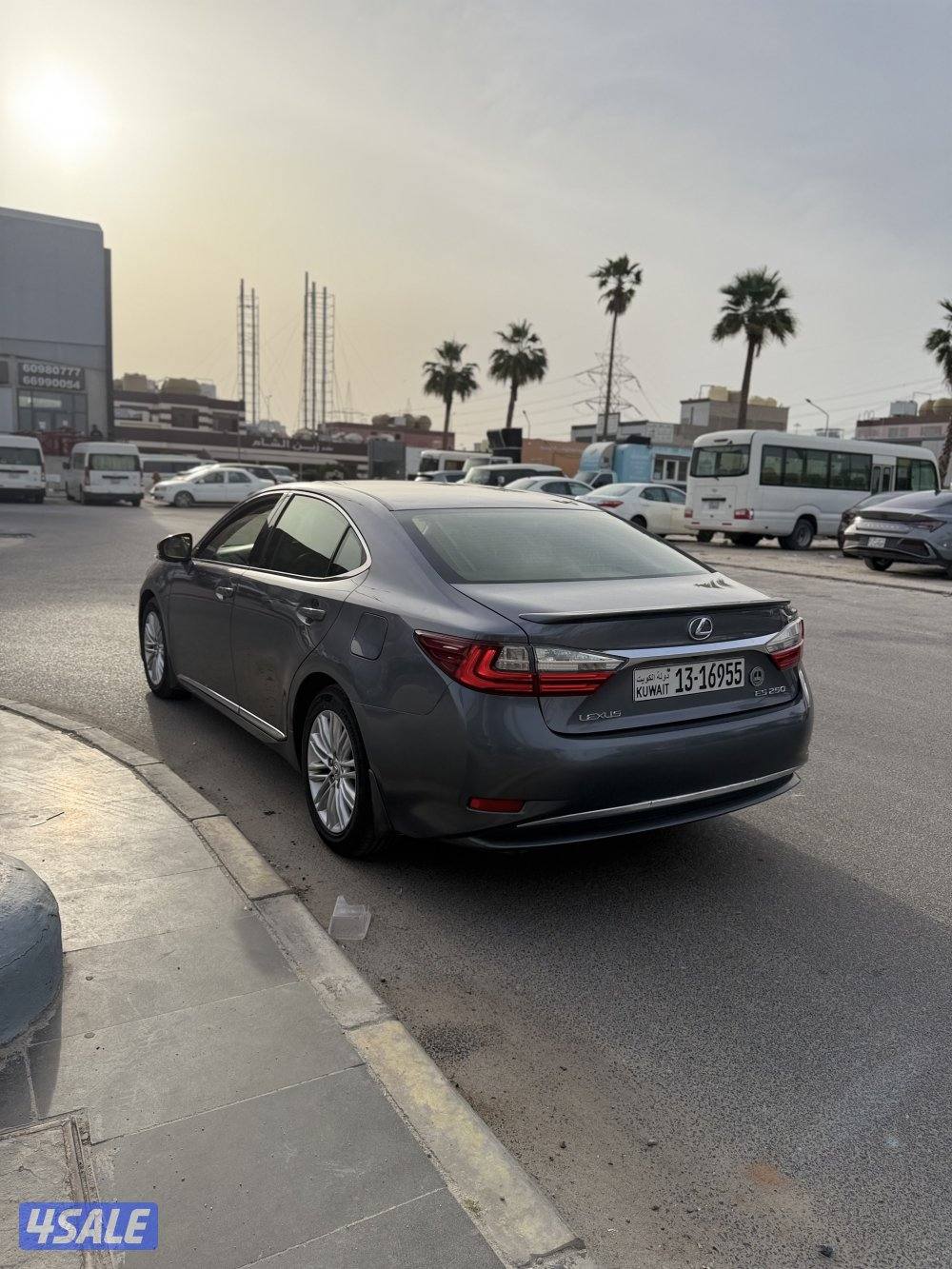 لكزس SE ES2
