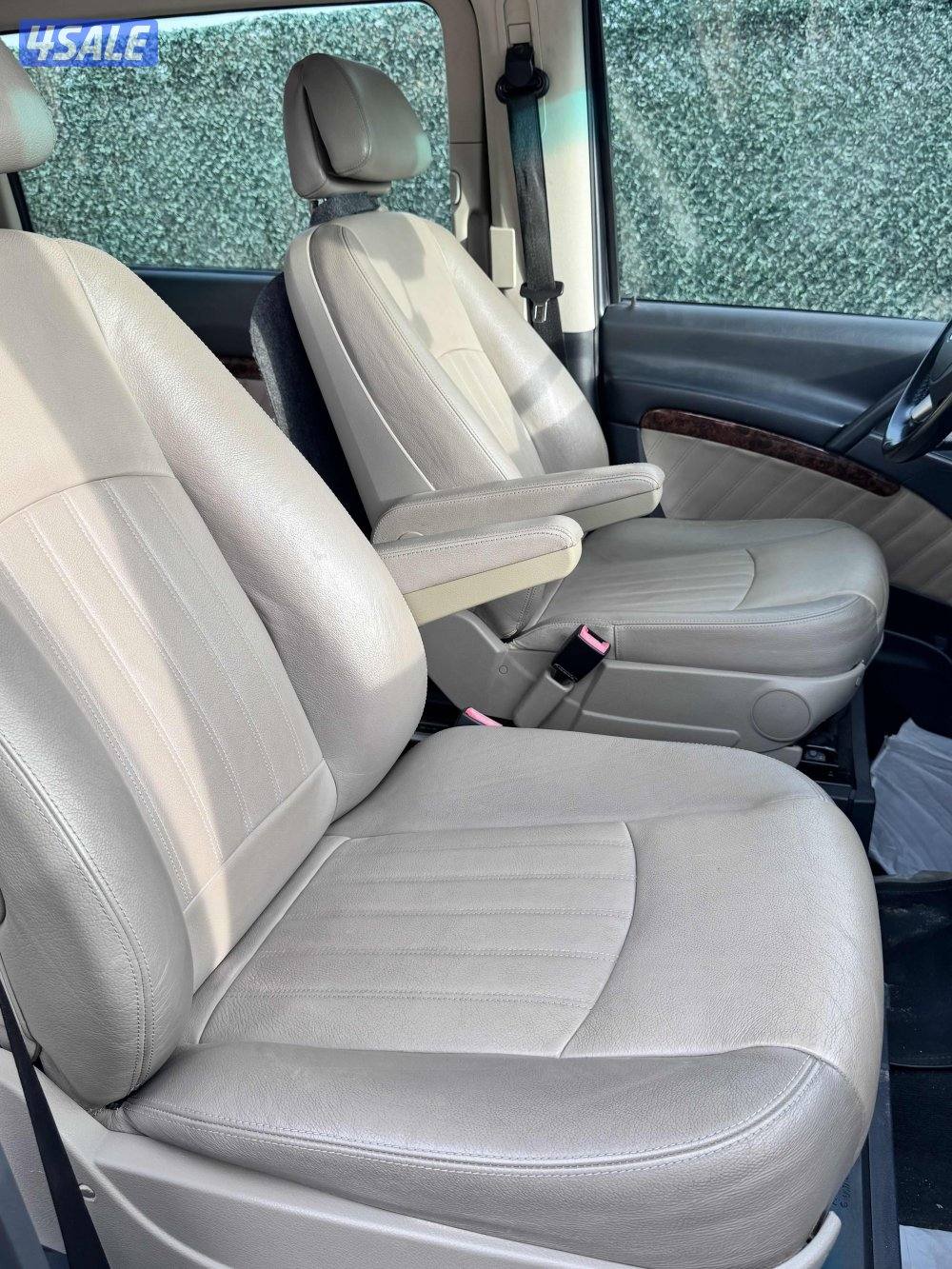 للبيع مرسيدس ڤيانو بحالة الوكاله 201510