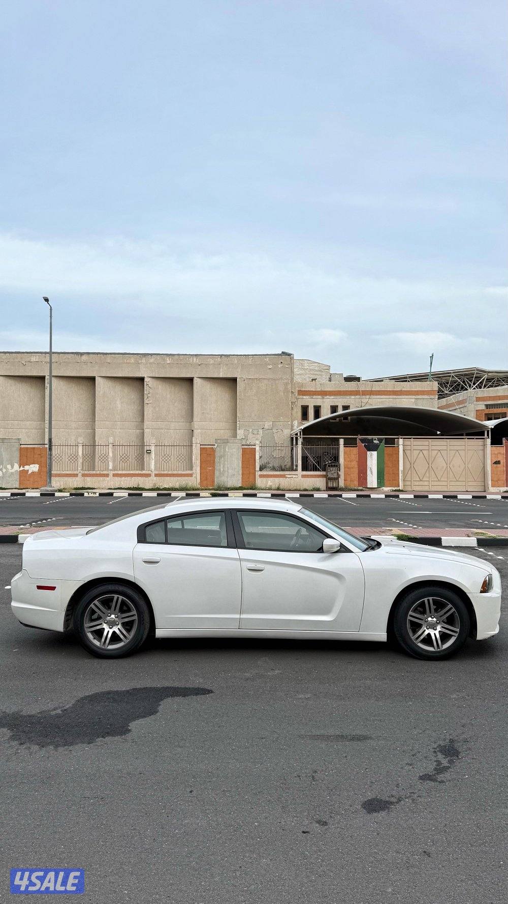 دوج٢٠١٤ المالك الاول  نظيف الموتر وقابل للمساومه بالمعقول1