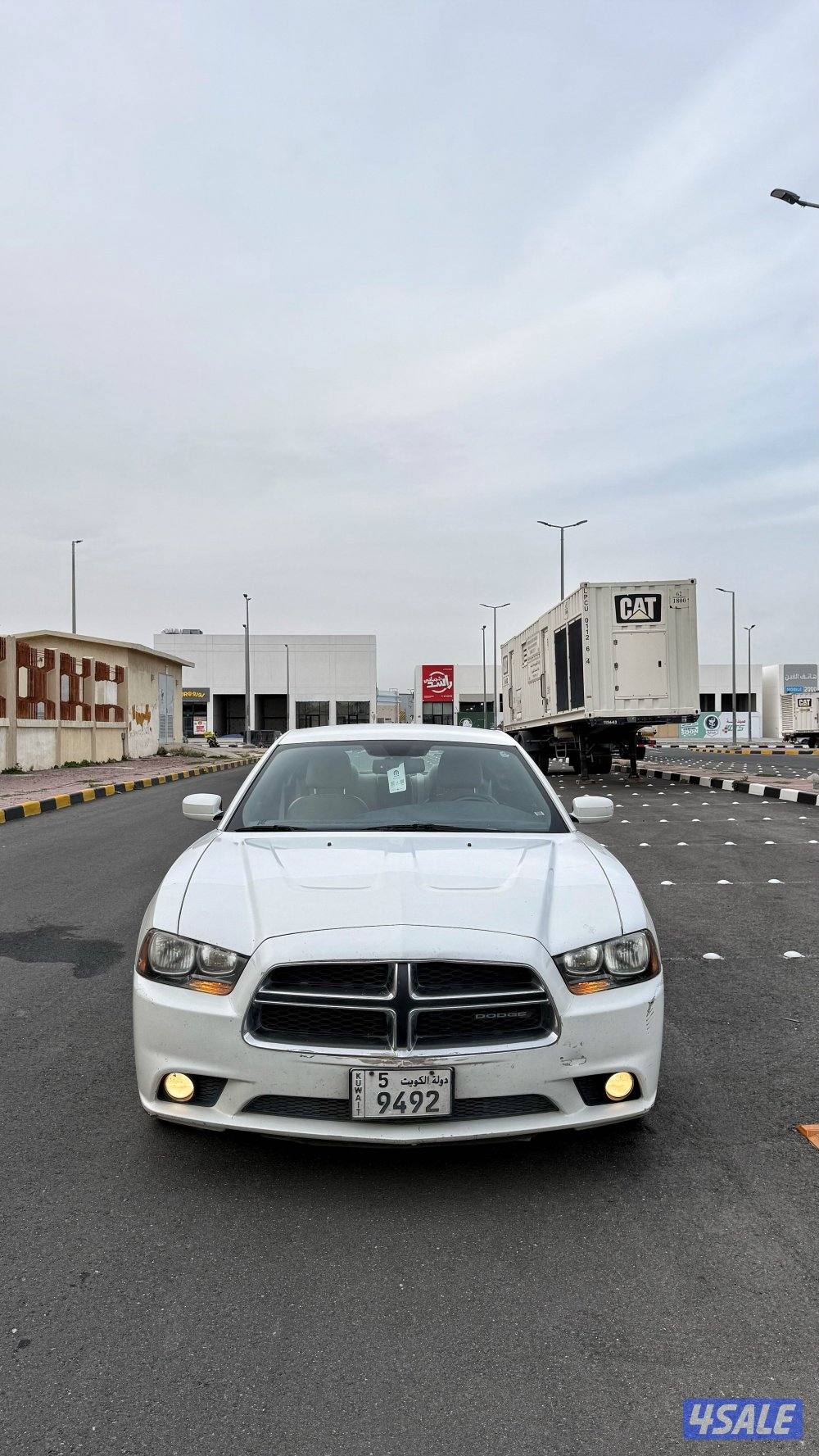 دوج٢٠١٤ المالك الاول  نظيف الموتر وقابل للمساومه بالمعقول5