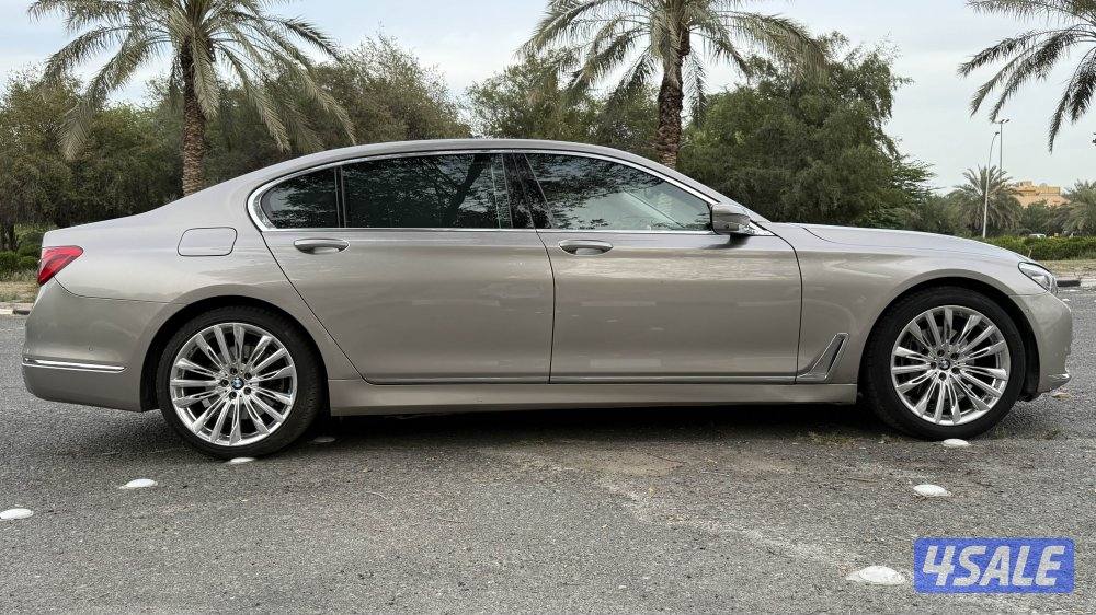 للجادين بيعة سريعة للبيع بي أم 740 موديل 2017 الغانم شرط الفحص8