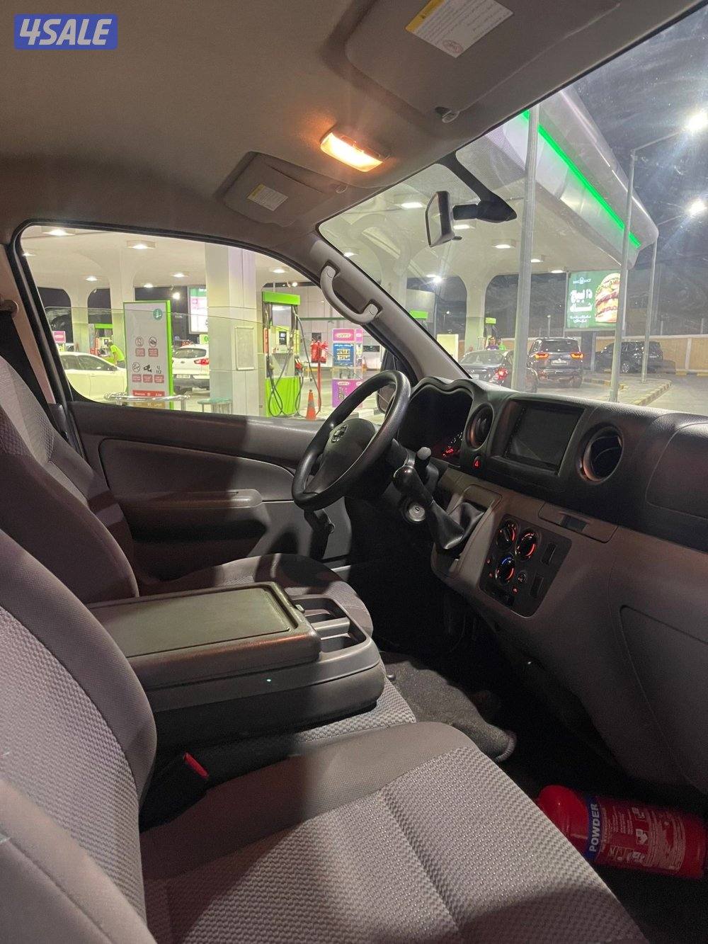 باص نص موديل 2021 ماشي 129 الف قير عادي بحالة ممتازة3